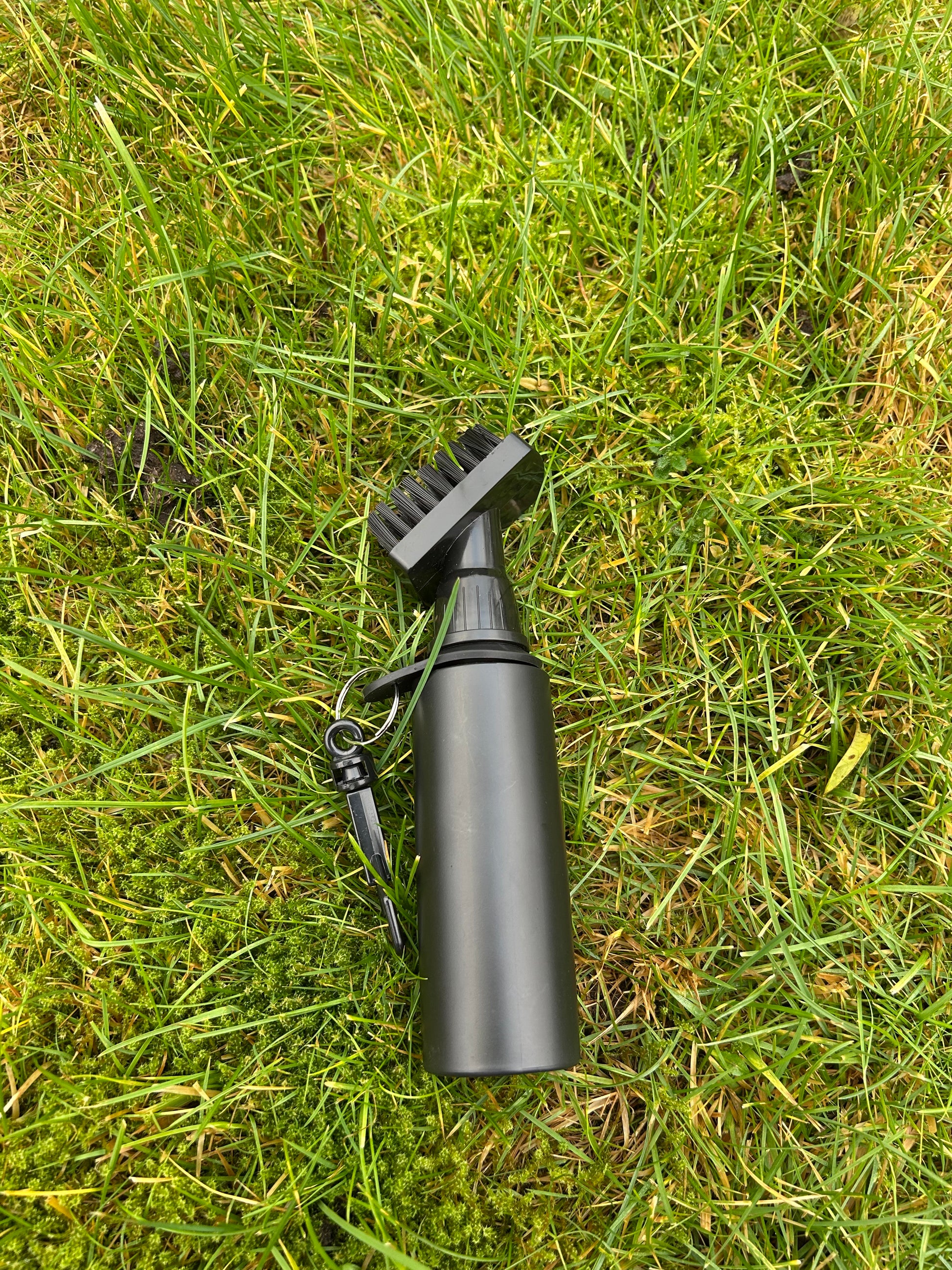Portable Golf Club Groove Brush with Water Bottle - Black